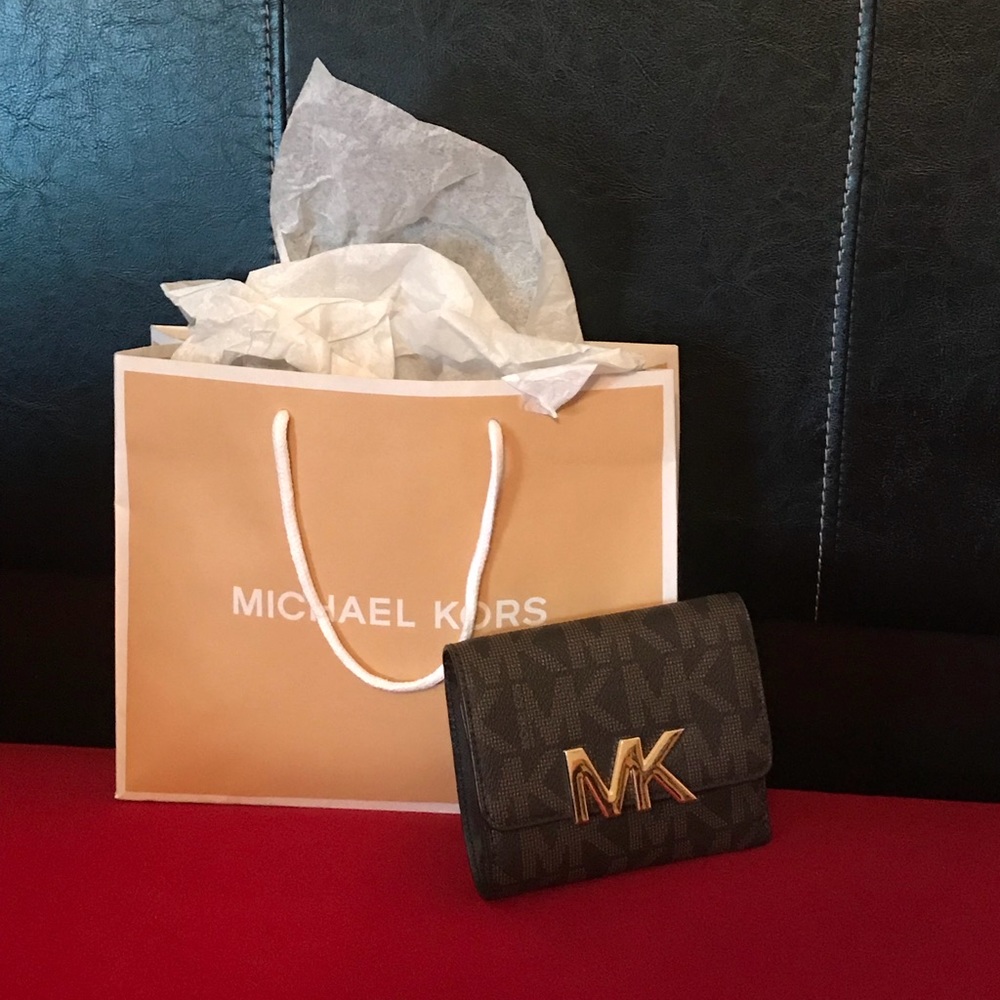 Michael Kors Wallet NWOT